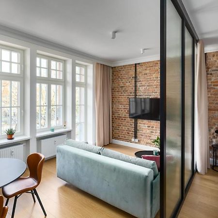 Apartament Aleja 22 Познан Екстериор снимка