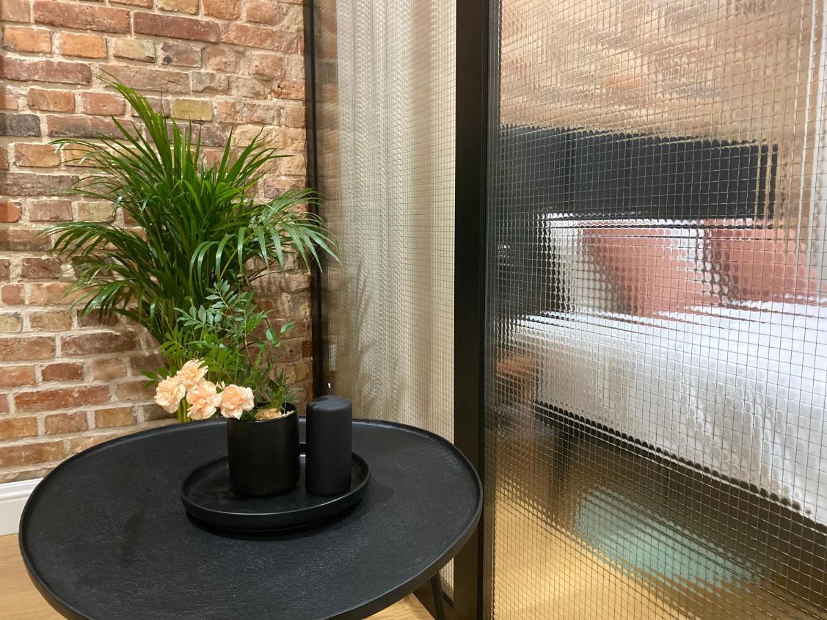 Apartament Aleja 22 Познан Екстериор снимка