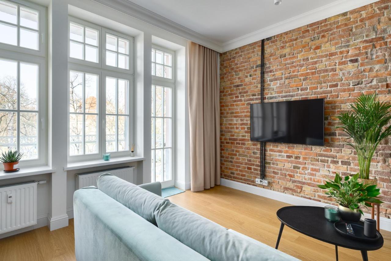 Apartament Aleja 22 Познан Екстериор снимка